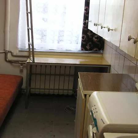 Apartment P3b Klimatyzacja ,netflix Kawalerka Mala Halczyna 9-2 Centrum 5 Przystankow Parkowanie Bezplatne Krakow