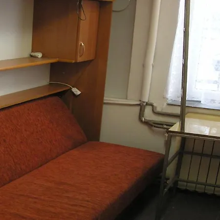 Apartment P3b Klimatyzacja ,netflix Kawalerka Mala Halczyna 9-2 Centrum 5 Przystankow Parkowanie Bezplatne *
